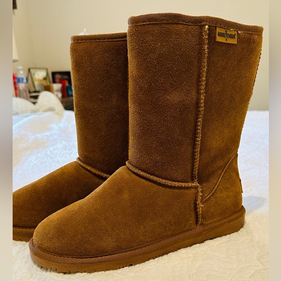 Minnetonka Shoes - Minnetonka women’s Olympia Boots | Ugg like boots